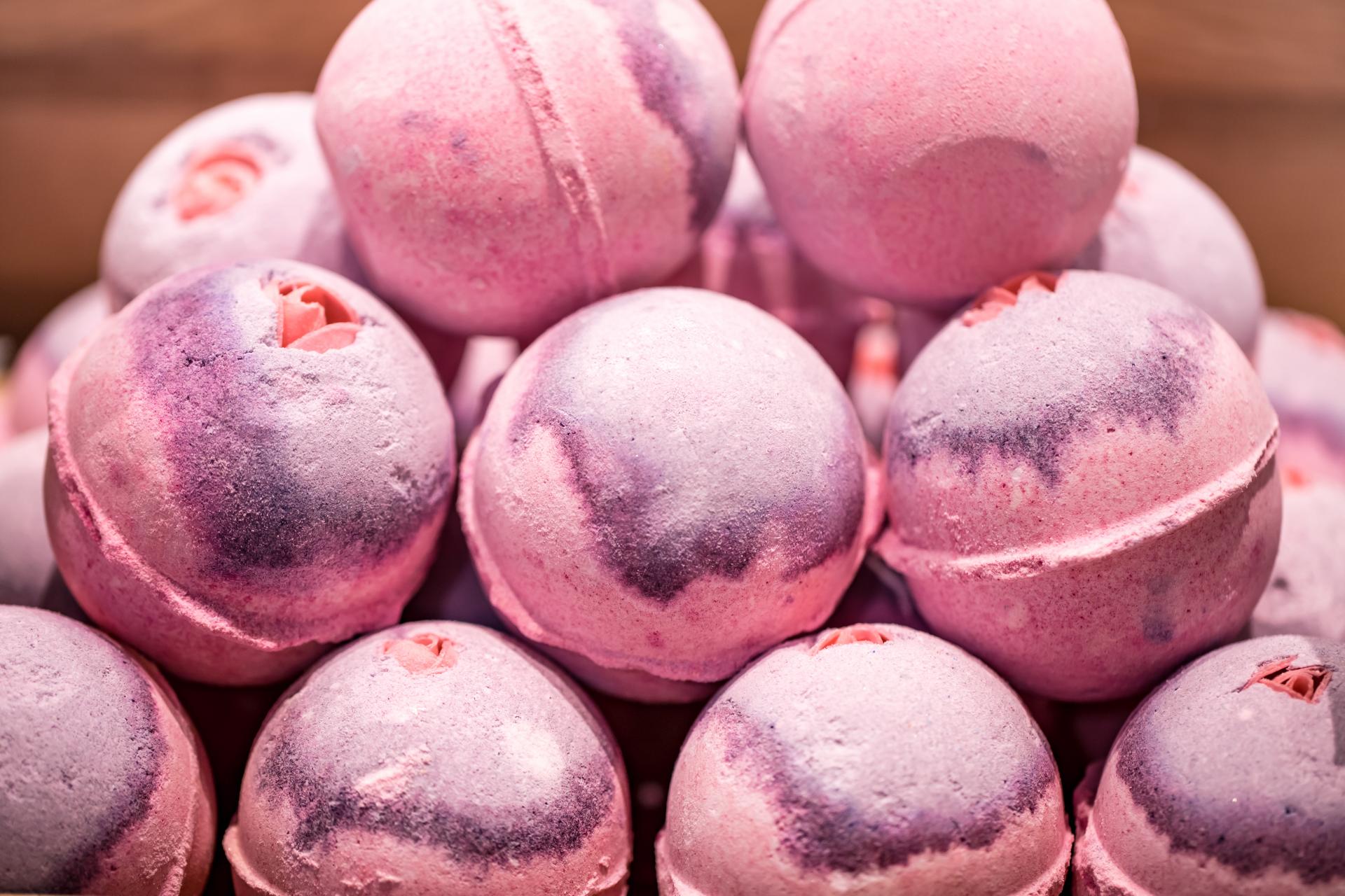 Lavender Kiss Hand made Bath Bomb