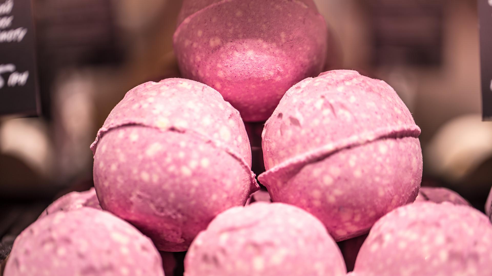 Lavender Kiss Hand made Bath Bomb