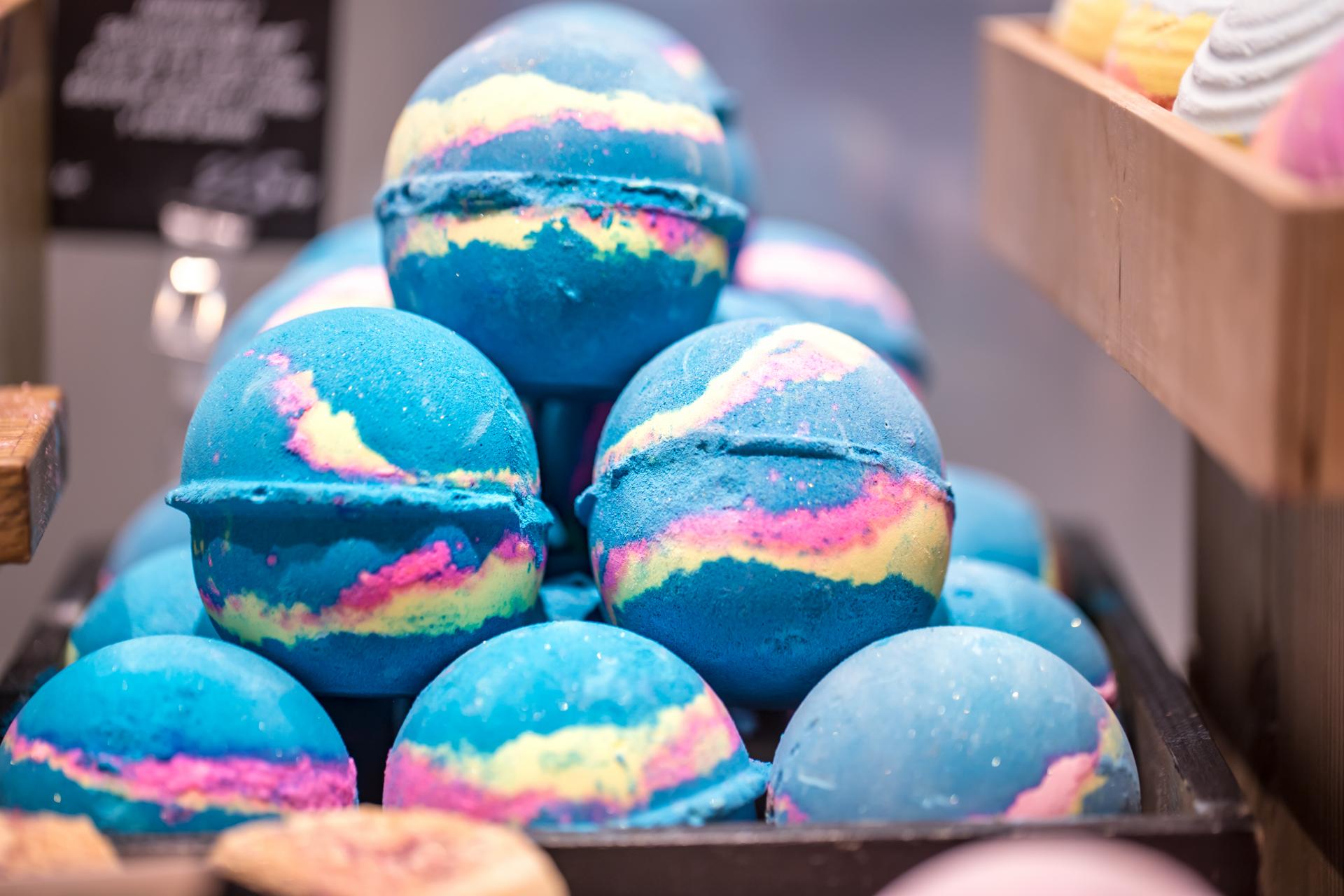 Raspberry Honey Hand made Bath Bomb